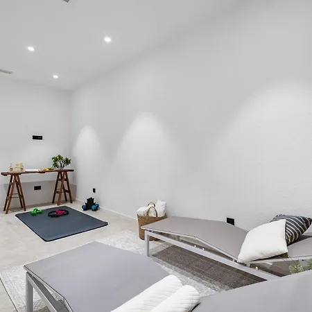 New! Ocean View Villa *