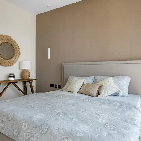 New! Ocean View Villa
